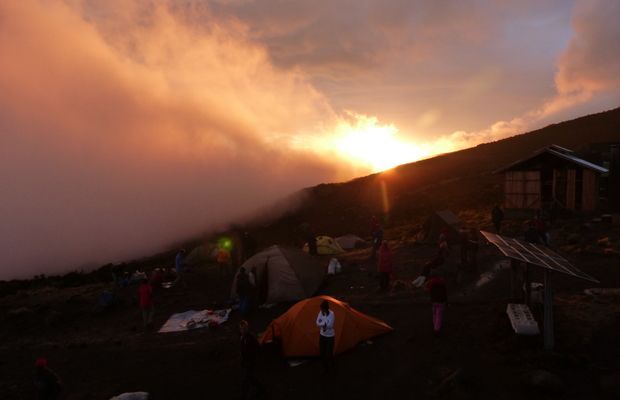 Bekllimming Kilimanjaro Marangu Tanzania reis Uhuru Peak